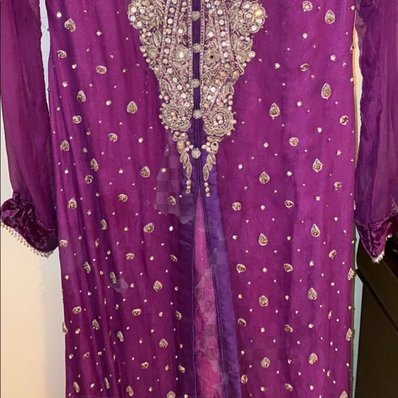 Purple & Silver Pakistani/Indian suit. With heavy silver crystal work done. - Picture 4 of 5